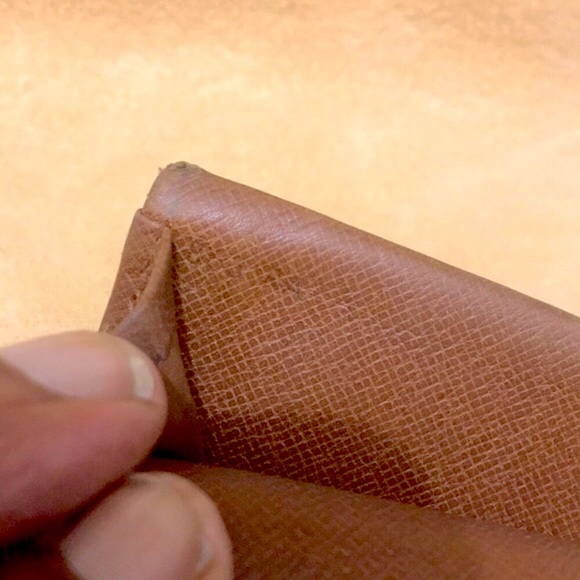 Louis Vuitton Vintage Monogram Portefeiulle Tresor with Gold Trim Edges - Picture 6 of 15